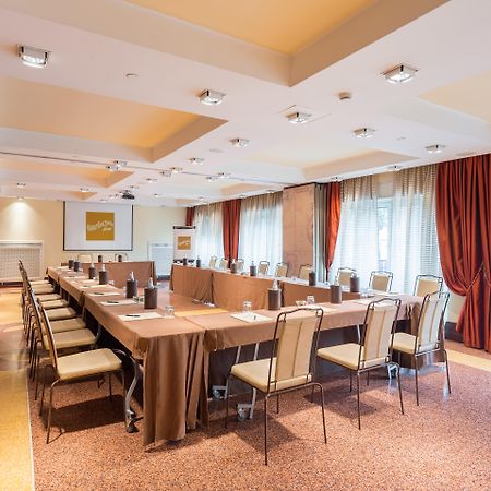 Grand Hotel Savoia Genoa Luaran gambar Meeting room