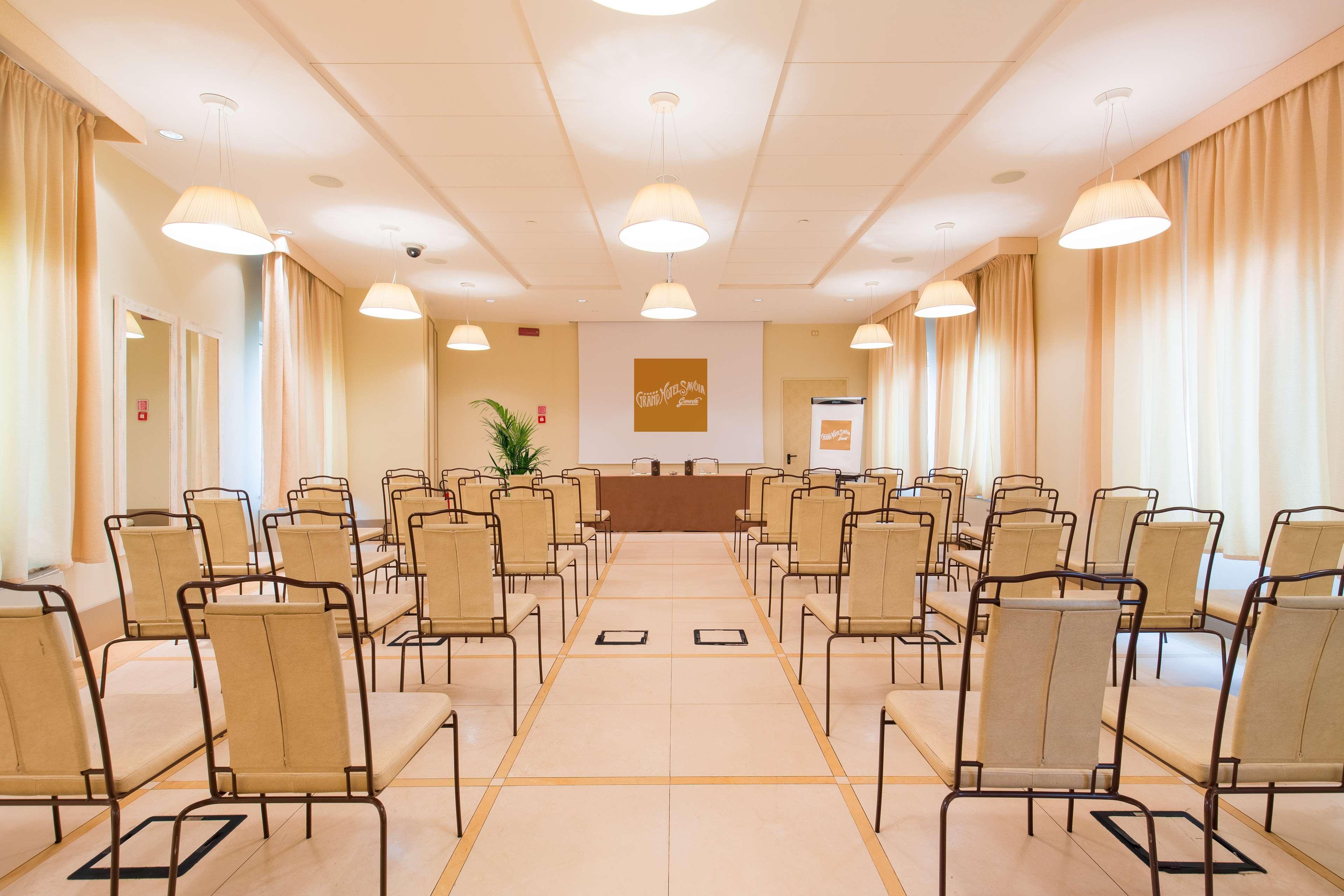 Grand Hotel Savoia Genoa Luaran gambar The conference room