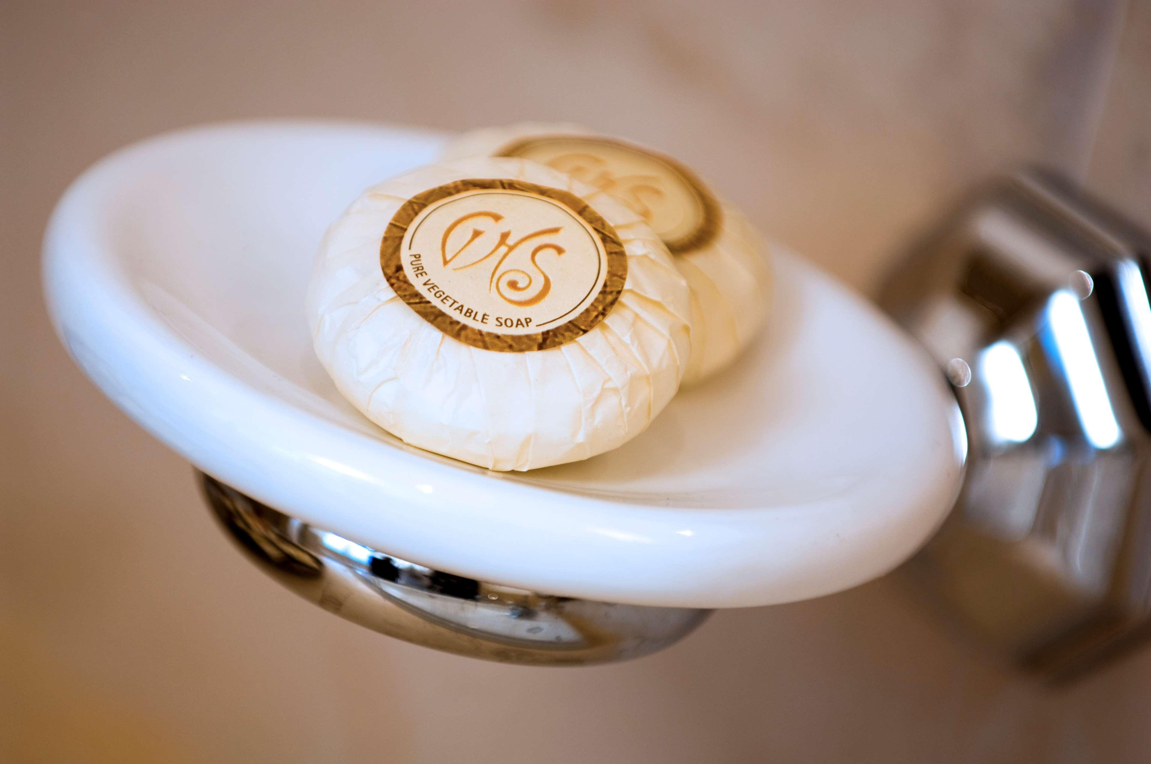 Grand Hotel Savoia Genoa Luaran gambar Soap in a soap dish