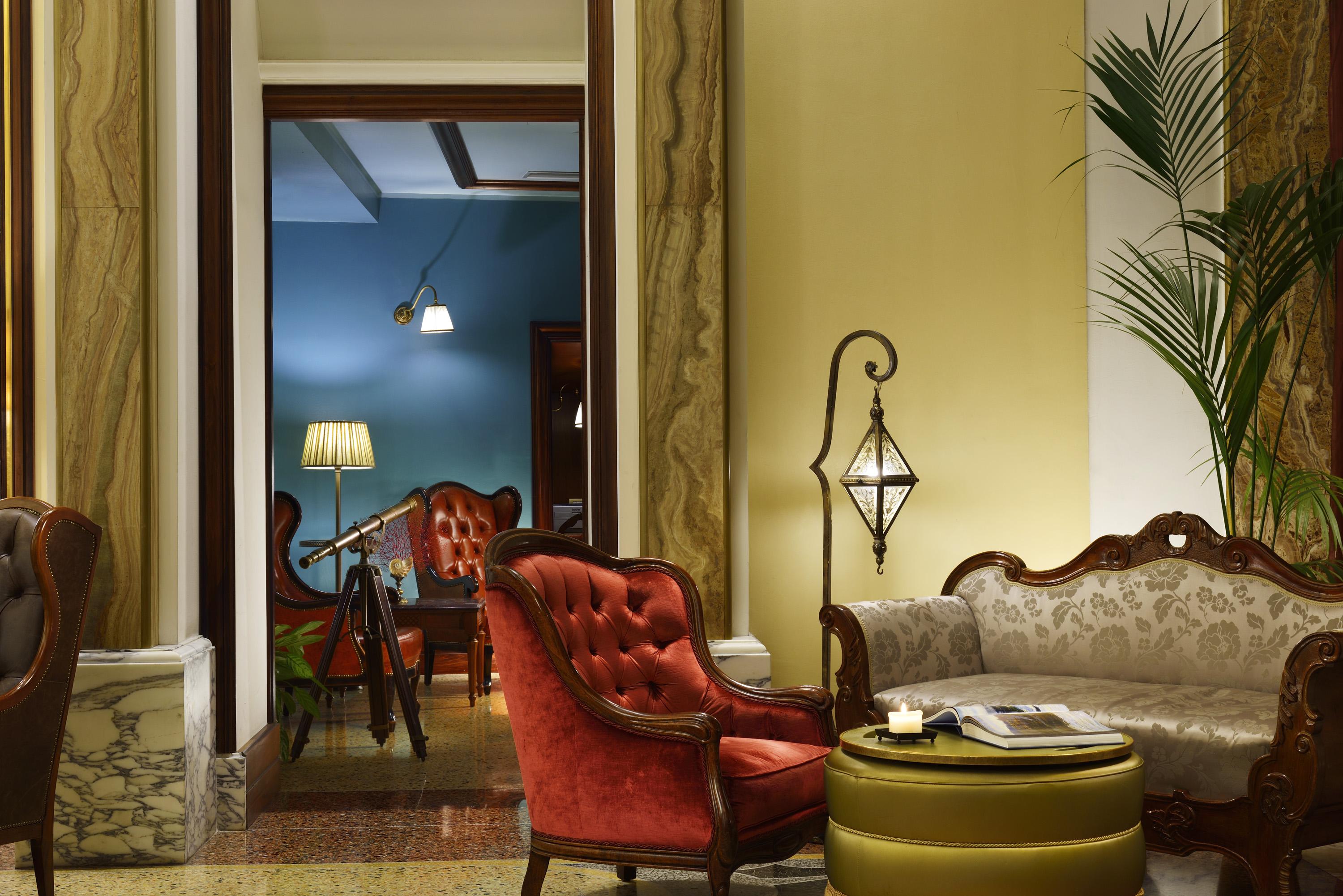 Grand Hotel Savoia Genoa Luaran gambar Interior of the hotel