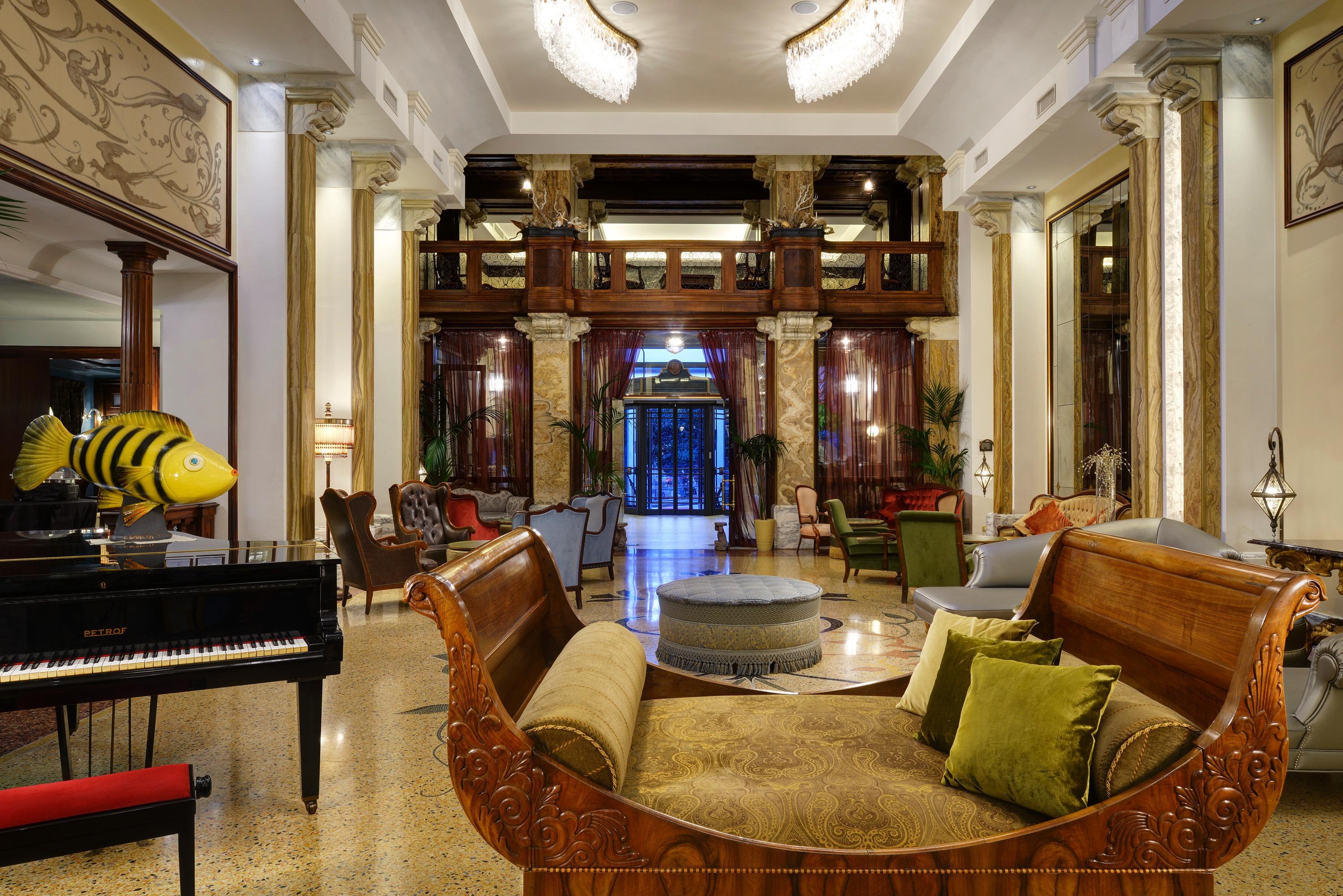 Grand Hotel Savoia Genoa Luaran gambar Lobby