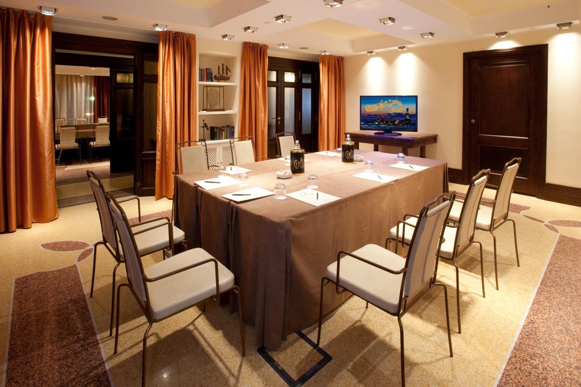 Grand Hotel Savoia Genoa Luaran gambar Meeting room
